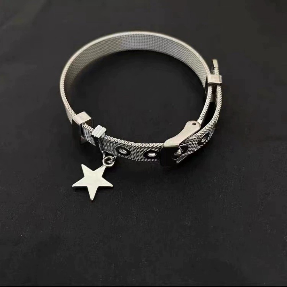 Bracciale con ciondolo a forma - Mesh Strap Metal recensione e prezzo